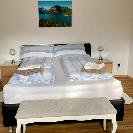 Appartamento Modern Gemuetlich By Interhome